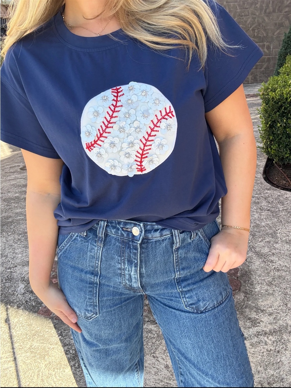 Queen of Sparkles Flower Baseball tee Tshirt Navy Medium NWT M - Picture 2 of 3